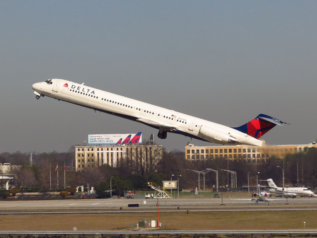 Photo of Delta Airlines N963DL, McDonnell Douglas MD-88