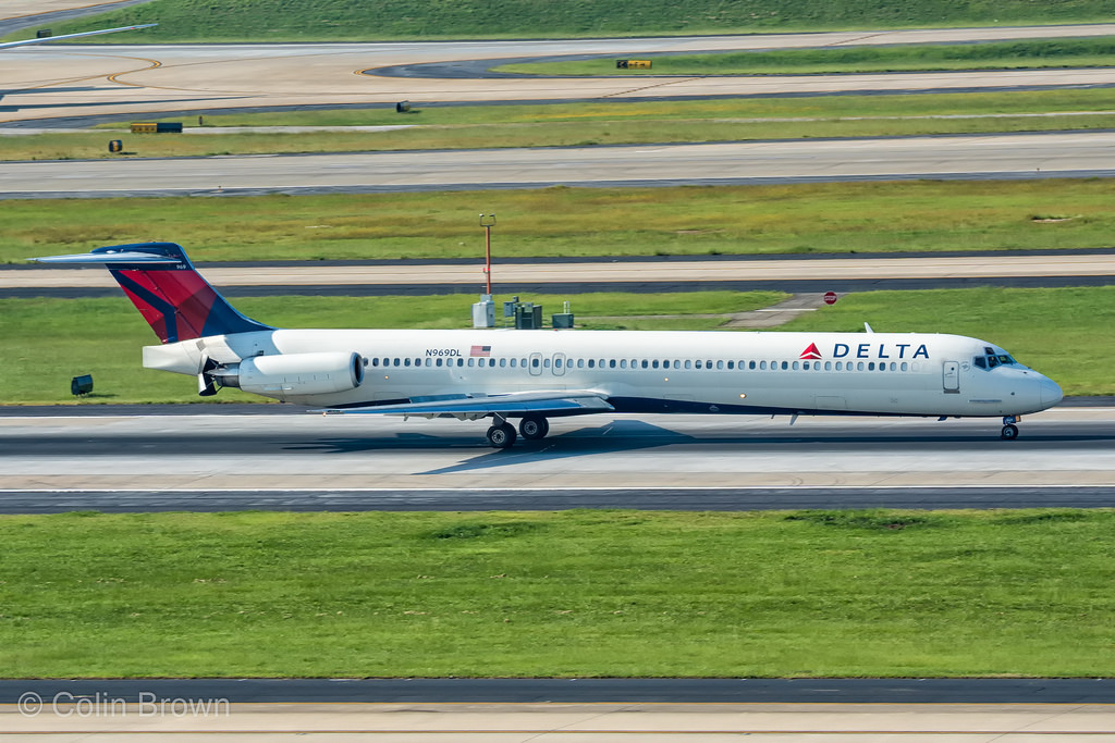Photo of Delta Airlines N969DL, McDonnell Douglas MD-88