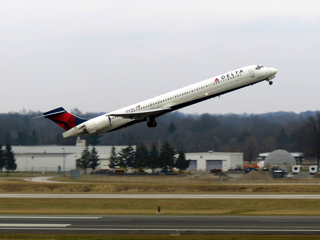 Photo of Delta Airlines N923DN, McDonnell Douglas MD-90