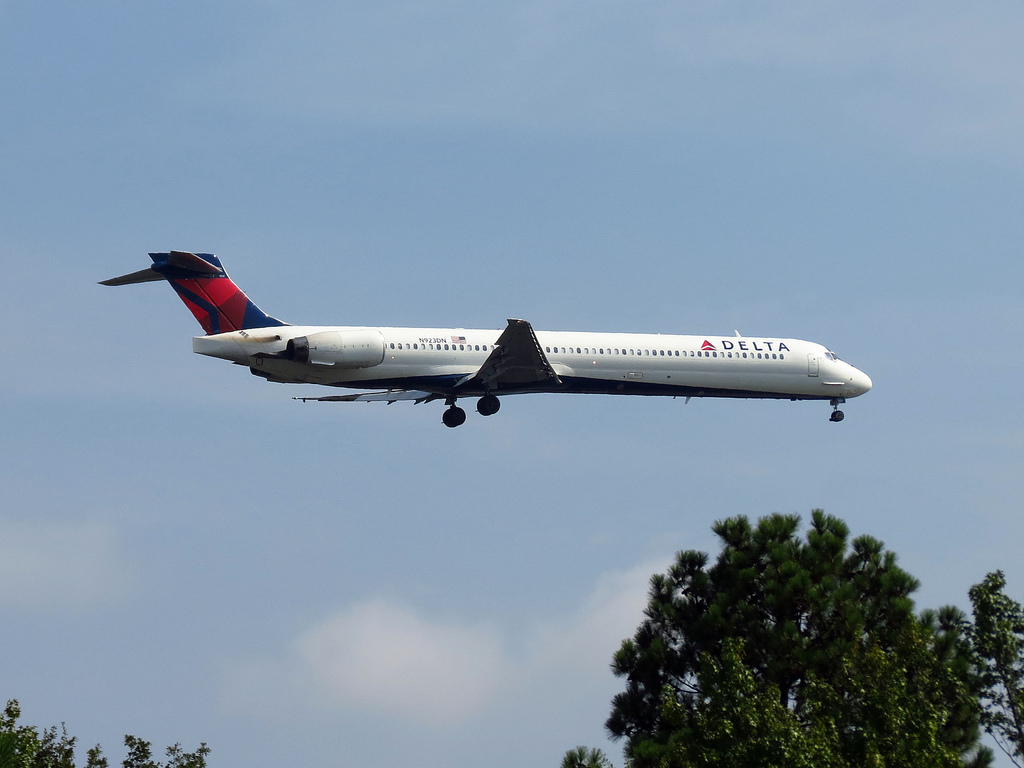 Photo of Delta Airlines N923DN, McDonnell Douglas MD-90