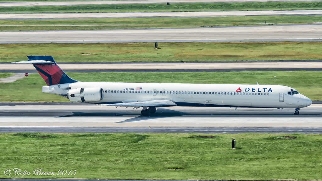 Photo of Delta Airlines N926DH, McDonnell Douglas MD-90