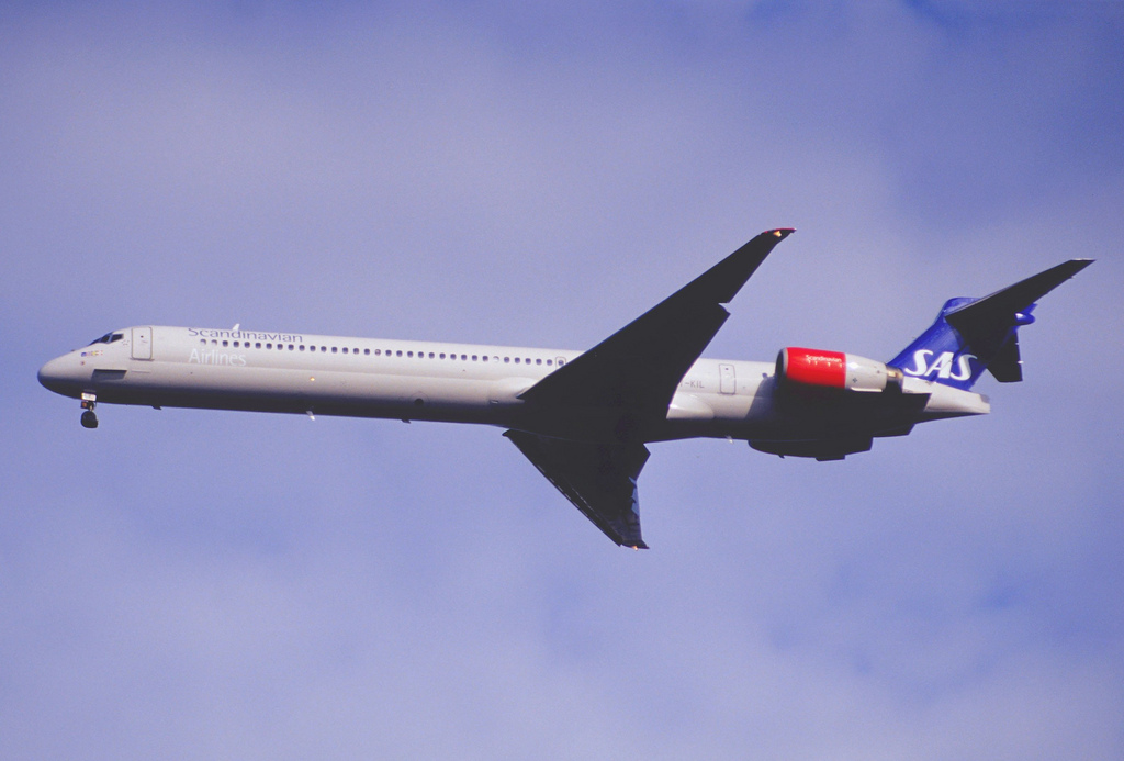 Photo of Delta Airlines N930DN, McDonnell Douglas MD-90