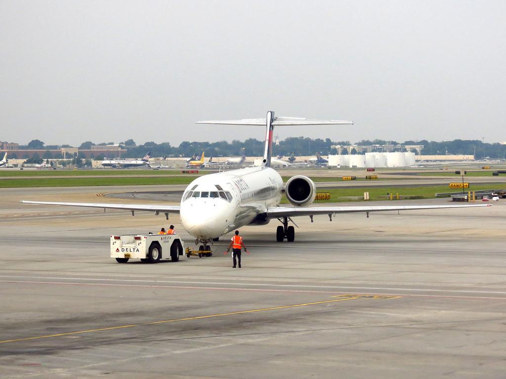 Photo of Delta Airlines N932DN, McDonnell Douglas MD-90