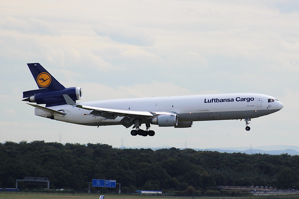 Photo of Lufthansa Cargo D-ALCA, McDonnell Douglas MD-11