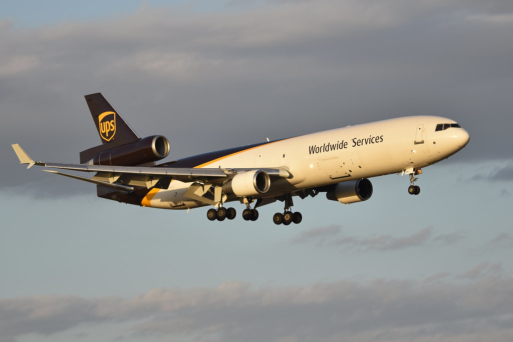 Photo of UPS N296UP, McDonnell Douglas MD-11