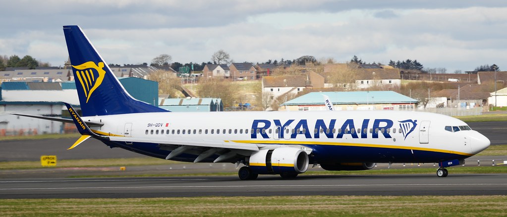 Photo of Malta Air 9H-QDV, Boeing 737-800