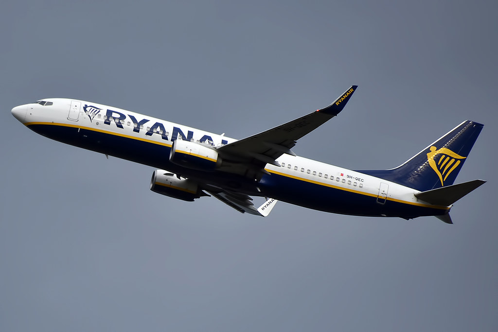 Photo of Malta Air 9H-QEC, Boeing 737-800