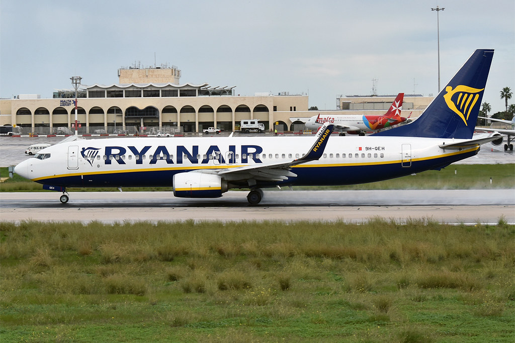 Photo of Air Malta 9H-QEH, Boeing 737-800