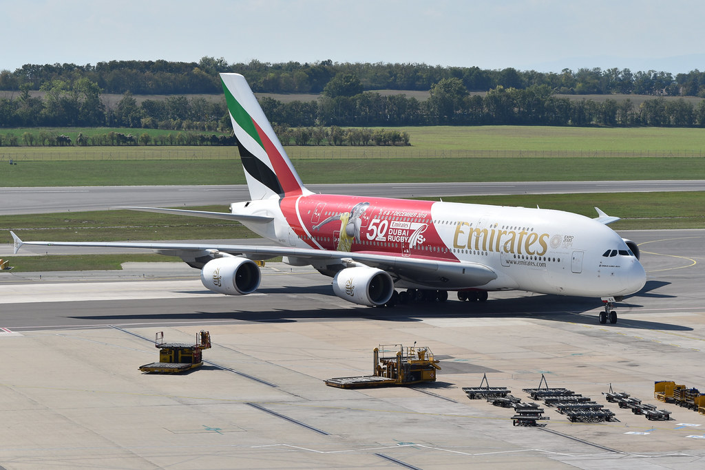 Photo of Emirates Airlines A6-EEV, Airbus A380-800