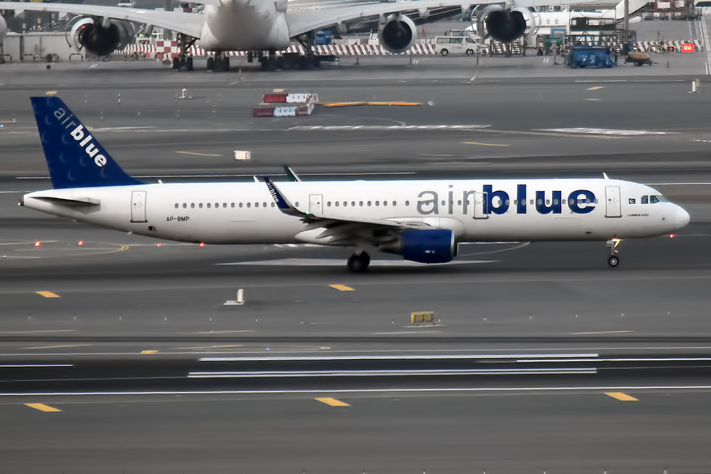 Photo of Airblue AP-BMP, Airbus A321