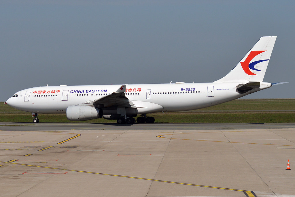 Photo of China Eastern Airlines B-5930, Airbus A330-200