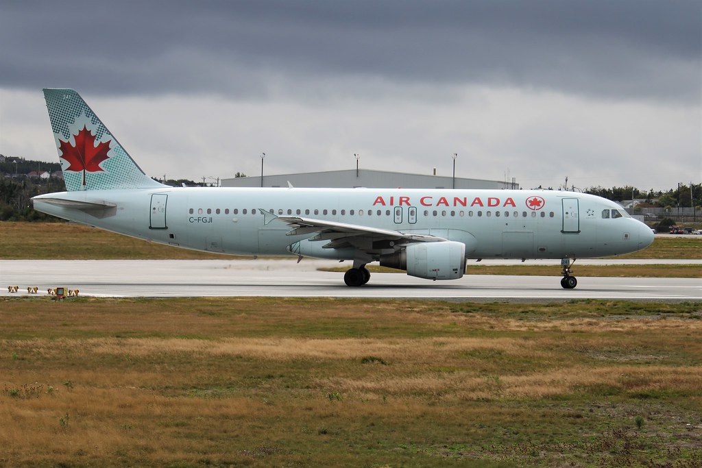 Photo of Air Canada C-FGJI, Airbus A320
