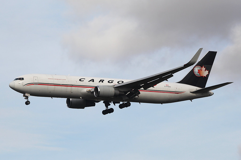Photo of Cargojet C-FGSJ, Boeing 767-300