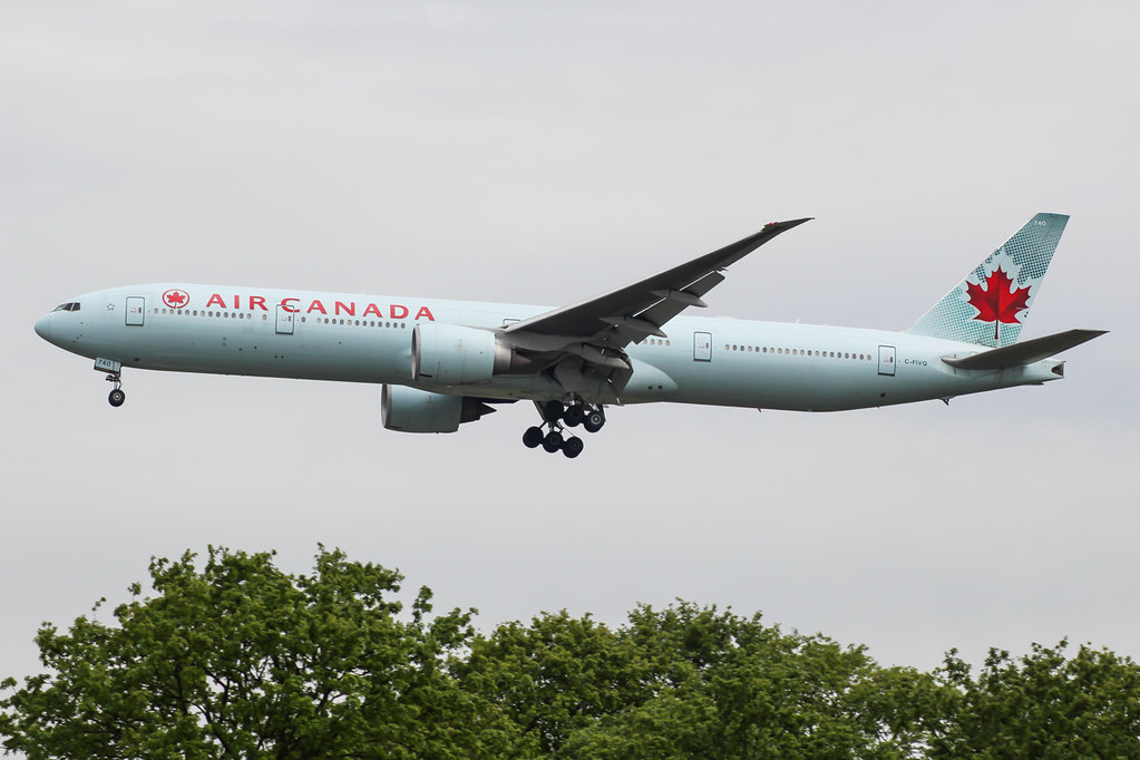 Photo of Air Canada C-FIVQ, Boeing 777-300