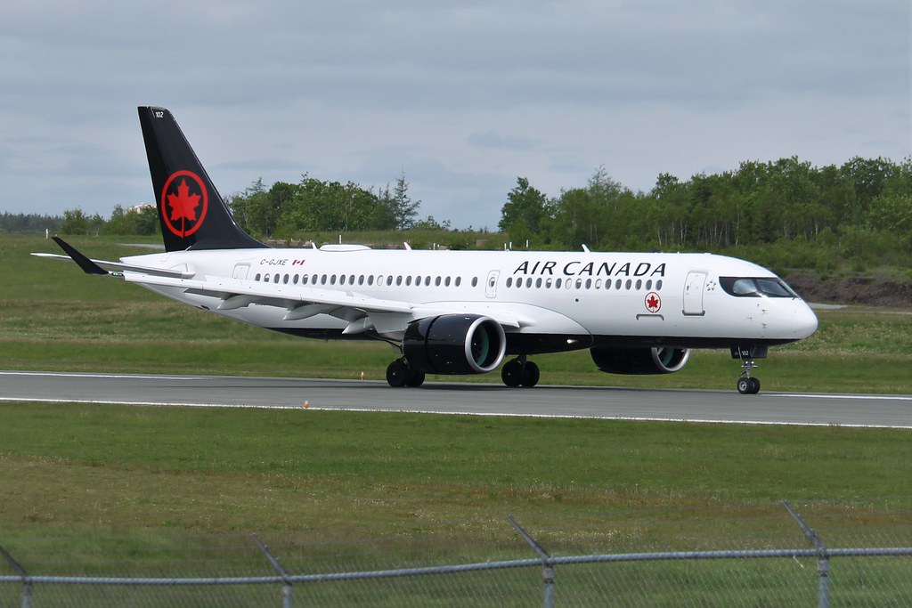 Photo of Air Canada C-GJXE, Airbus A220-300