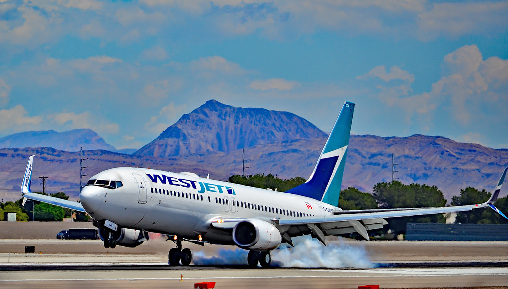 Photo of Westjet Airlines C-GWSR, Boeing 737-800