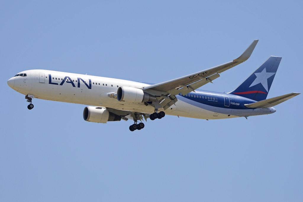 Photo of LATAM Airlines Chile CC-CXF, Boeing 767-300