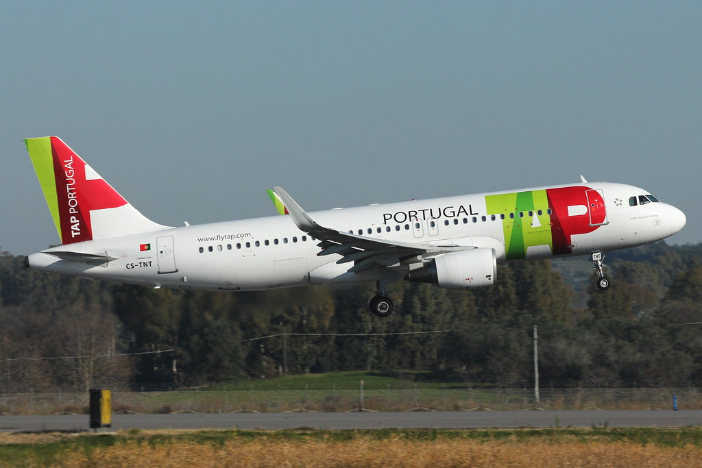 Photo of TAP Air Portugal CS-TNT, Airbus A320