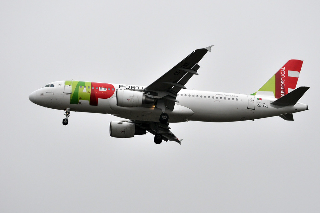 Photo of TAP Air Portugal CS-TNX, Airbus A320
