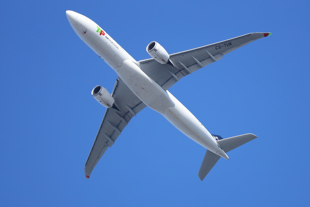 Photo of TAP Air Portugal CS-TUK, Airbus A330-900