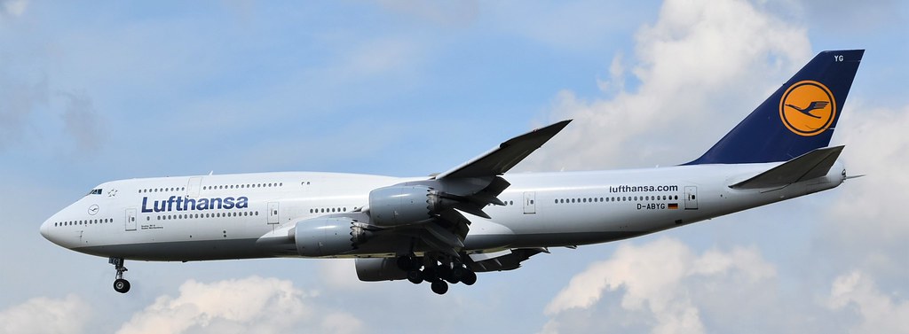 Photo of Lufthansa D-ABYG, Boeing 747-8