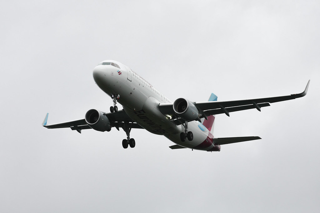 Photo of Eurowings D-AEWI, Airbus A320