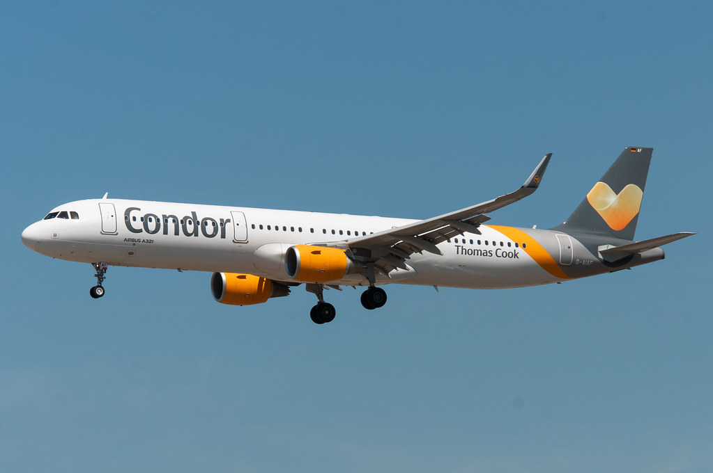 Photo of Condor D-AIAF, Airbus A321