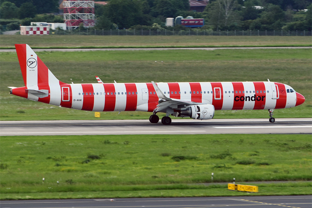 Photo of Condor D-AIAI, Airbus A321