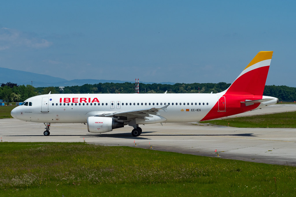 Photo of Iberia EC-IEG, Airbus A320