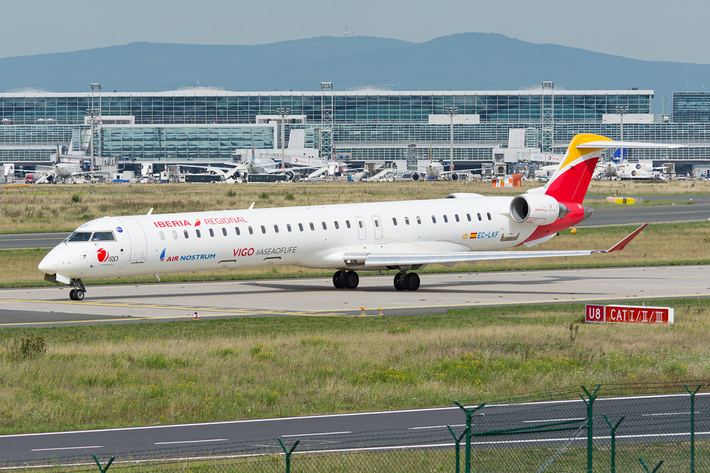 Photo of  EC-LKF, BOMBARDIER Regional Jet CRJ-1000