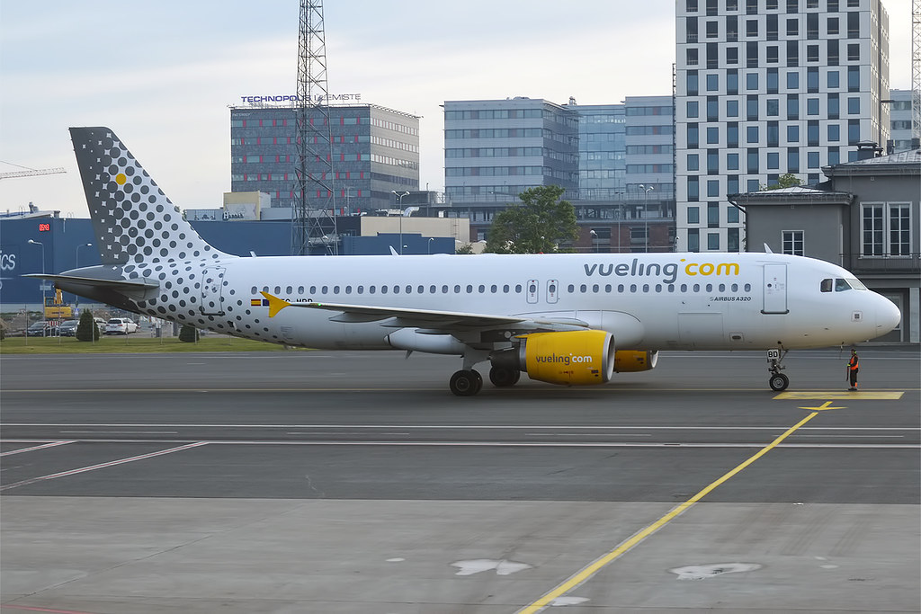 Photo of Vueling EC-MBD, Airbus A320