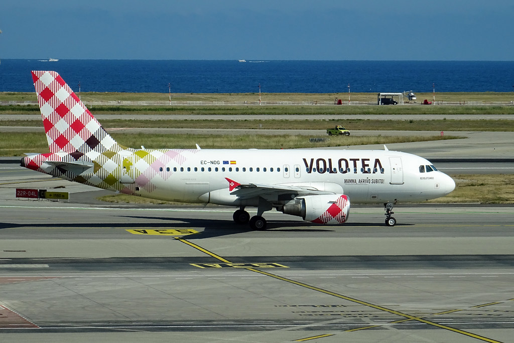 Photo of Volotea Airlines EC-NDG, Airbus A319