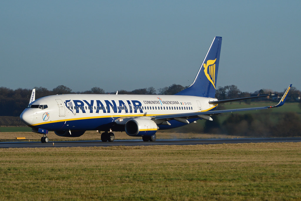 Photo of Ryanair EI-DYO, Boeing 737-800