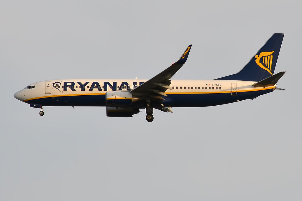 Photo of Ryanair EI-EBE, Boeing 737-800