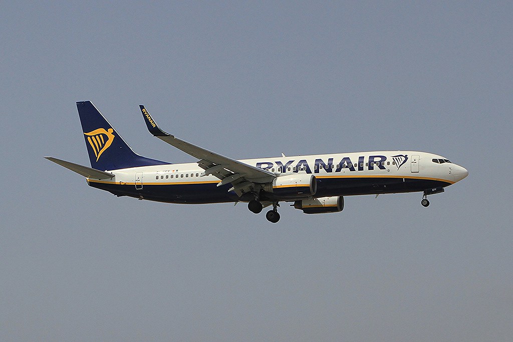 Photo of Ryanair EI-EFY, Boeing 737-800