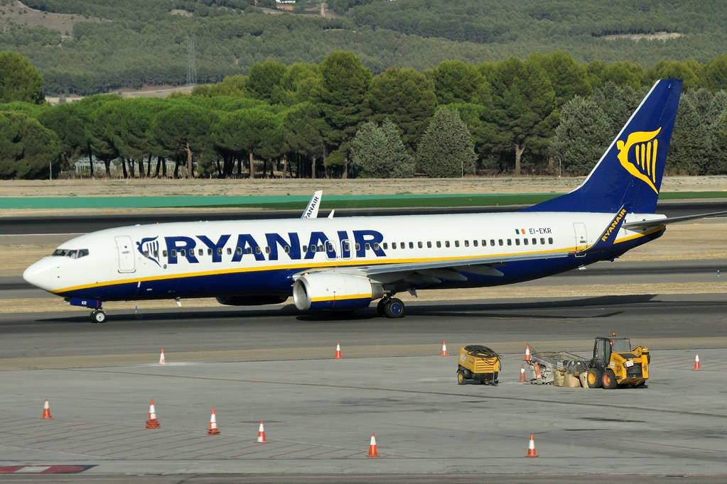 Photo of Ryanair EI-EKR, Boeing 737-800