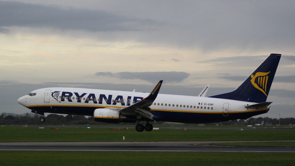 Photo of Ryanair EI-ENP, Boeing 737-800
