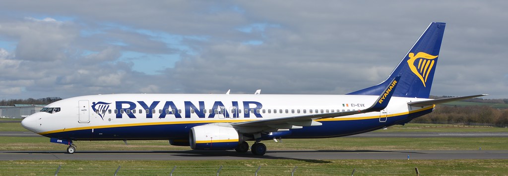 Photo of Ryanair EI-EVK, Boeing 737-800