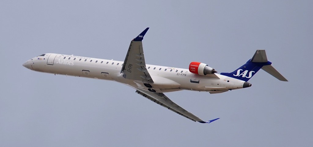 Photo of SAS Scandinavian Airlines EI-FPN, Canadair CL-600 Regional Jet CRJ-705