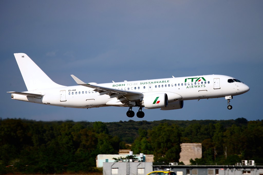 Photo of ITA Italia Trasporto Aereo EI-HHI, Airbus A220-300