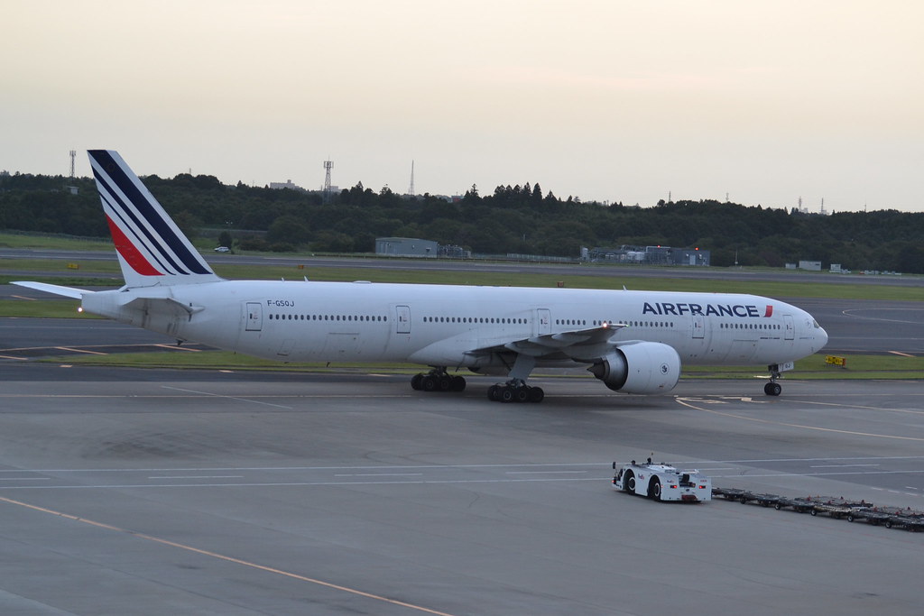 Photo of Air France F-GSQJ, Boeing 777-300