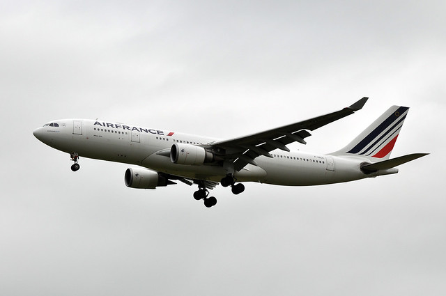 Air France A332 over Tanzania on Feb 12th 2012, severe turbulence and ...