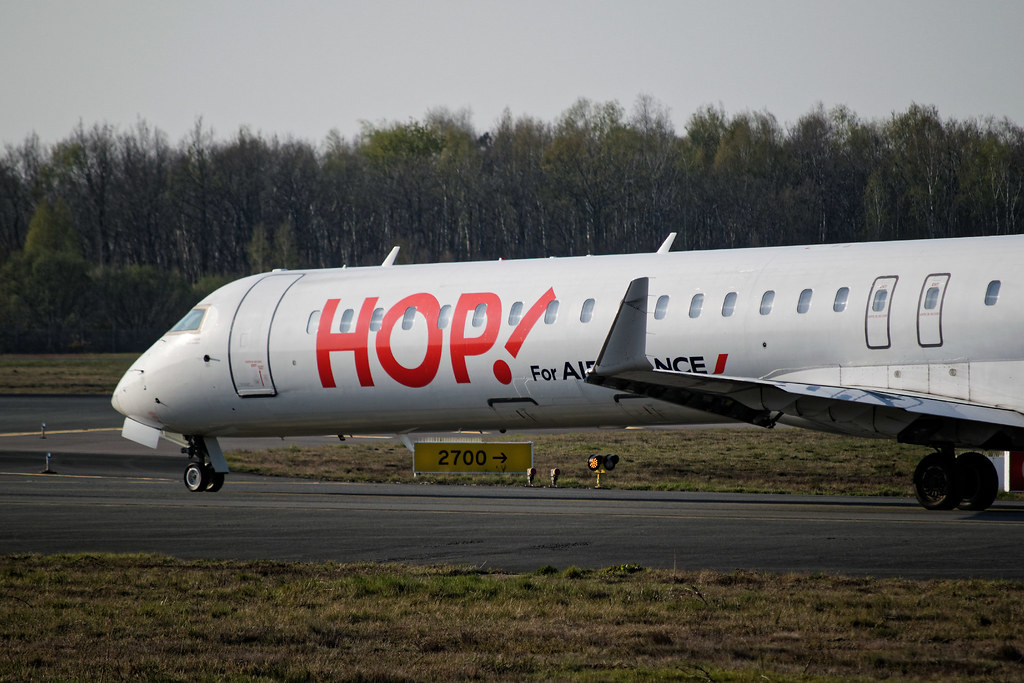Photo of  F-HMLD, BOMBARDIER Regional Jet CRJ-1000