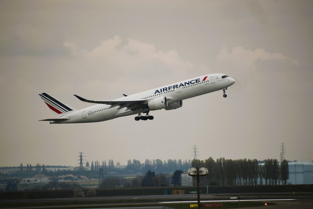 Photo of Air France F-HTYE, Airbus A350-900