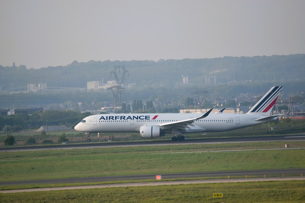 Photo of Air France F-HTYH, Airbus A350-900