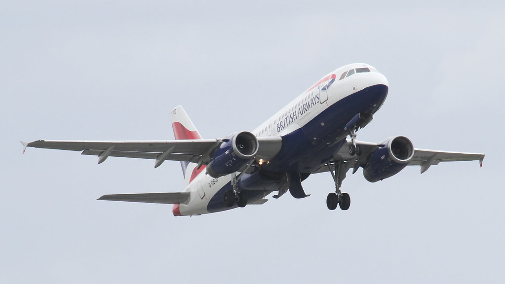 Photo of British Airways G-DBCD, Airbus A319