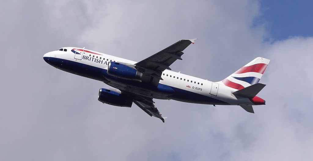Photo of British Airways G-EUPS, Airbus A319