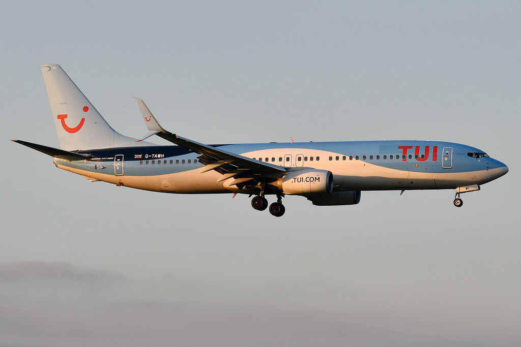 Photo of TUI Airways G-TAWH, Boeing 737-800