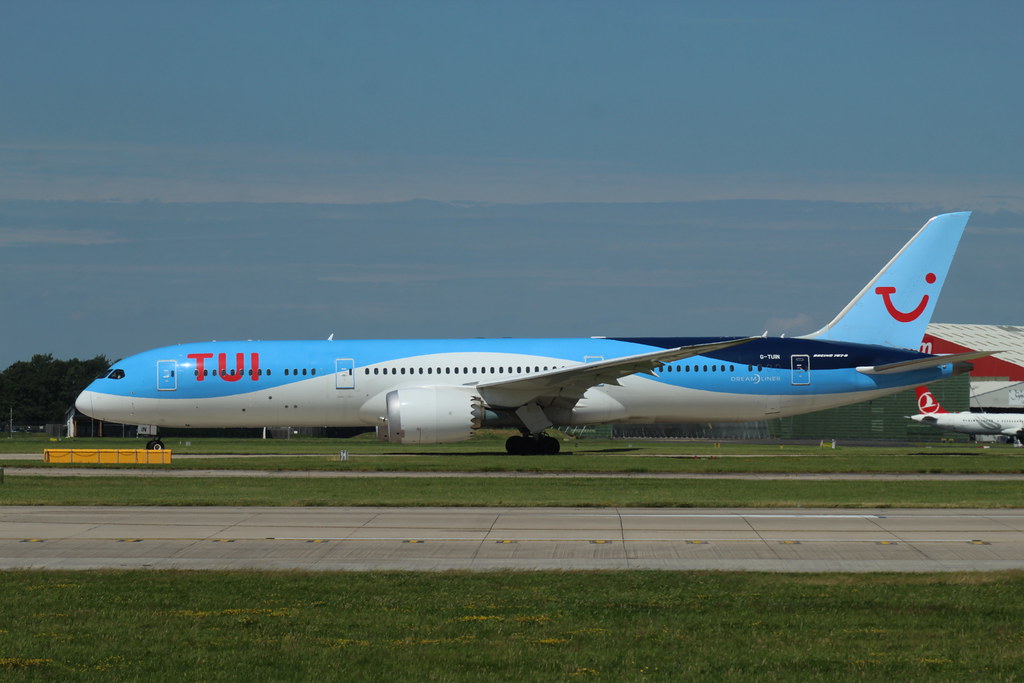Photo of TUI Airways G-TUIN, Boeing 787-9 Dreamliner