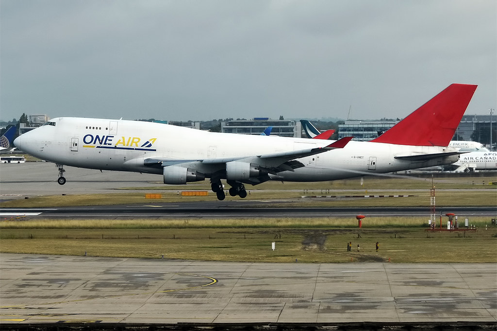 Photo of One Air G-UNET, Boeing 747-400